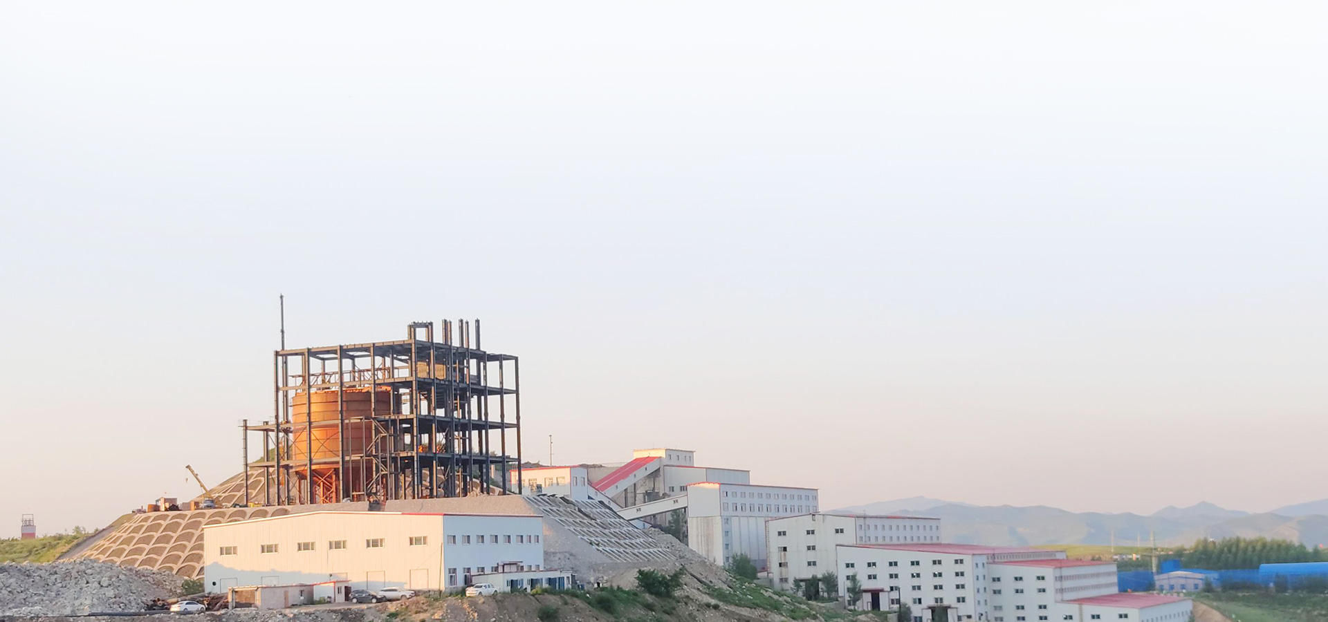 實(shí)現(xiàn)企業(yè)發(fā)展，成就員工價(jià)值，踐行社會(huì)責(zé)任。
